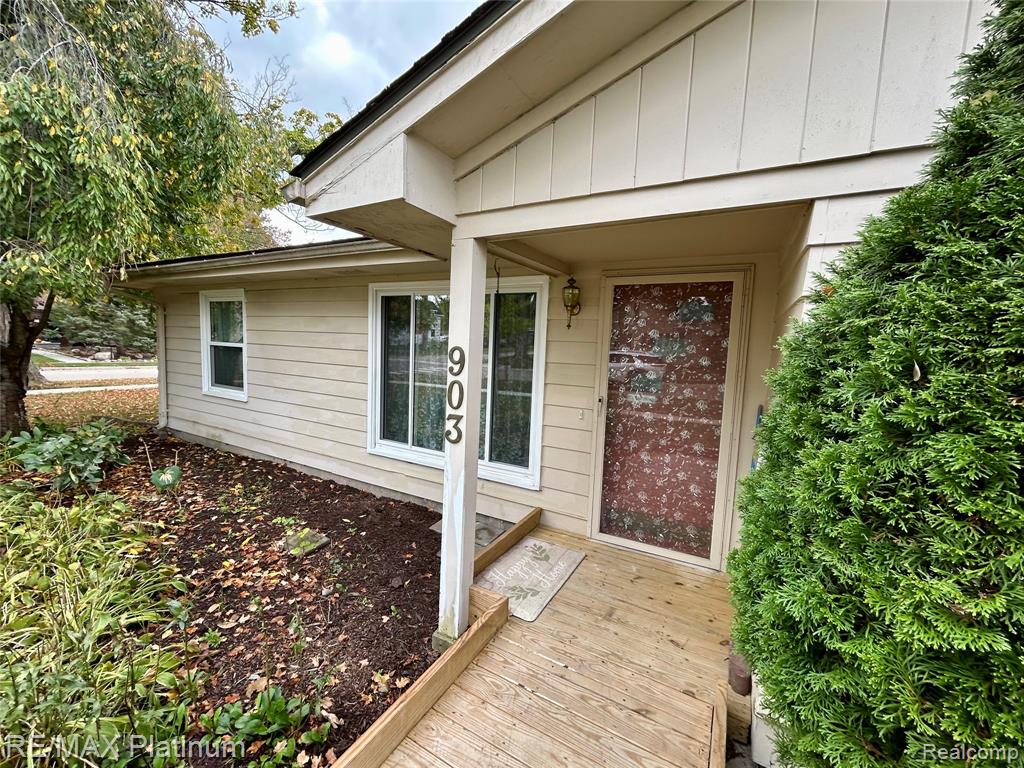 903 State Street, Brighton, MI 48116 — Photo 7