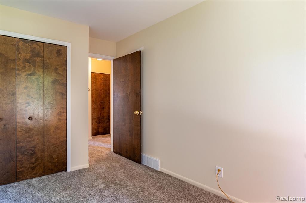 4133 LAHRING Road, Linden, MI 48451 — Photo 13