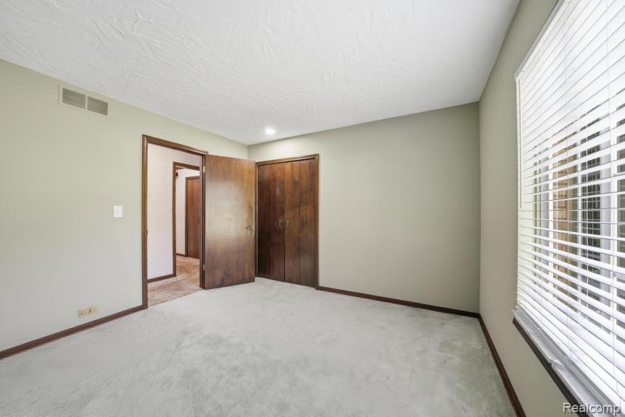 7020 Rattalee Lake NW, Clarkston, MI 48348 — Photo 29