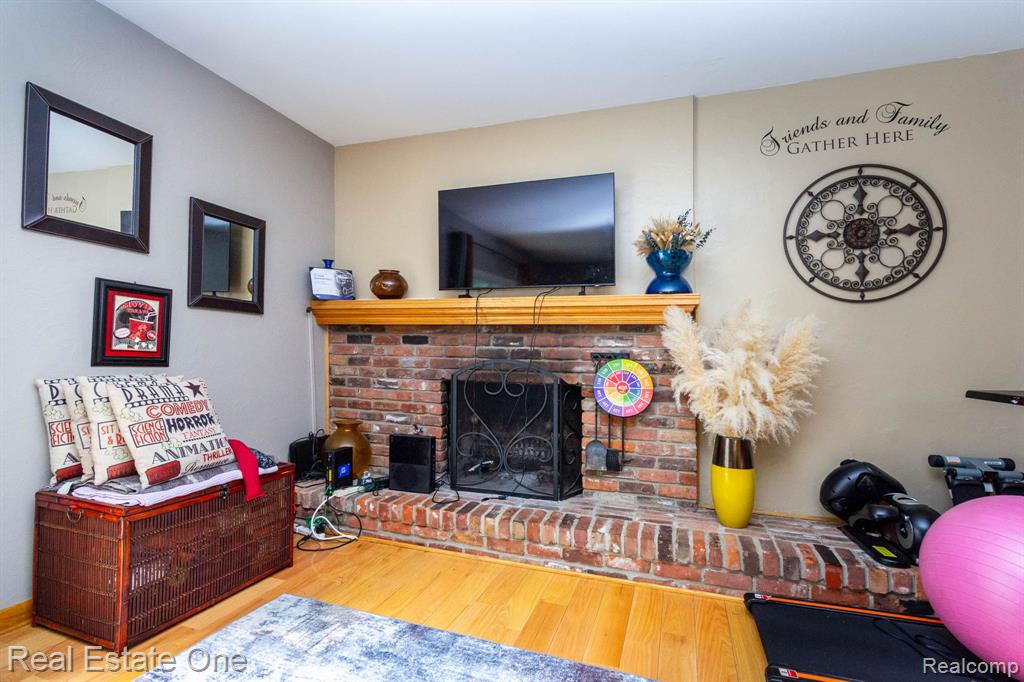 6011 Walker Drive, Troy, MI 48085 — Photo 21