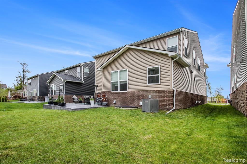 2822 Dillon Drive, Ann Arbor, MI 48105 — Photo 47