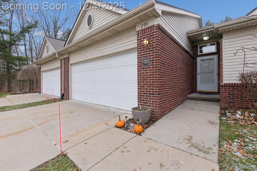 290 Wood Point, Howell, MI 48843 — Photo 5