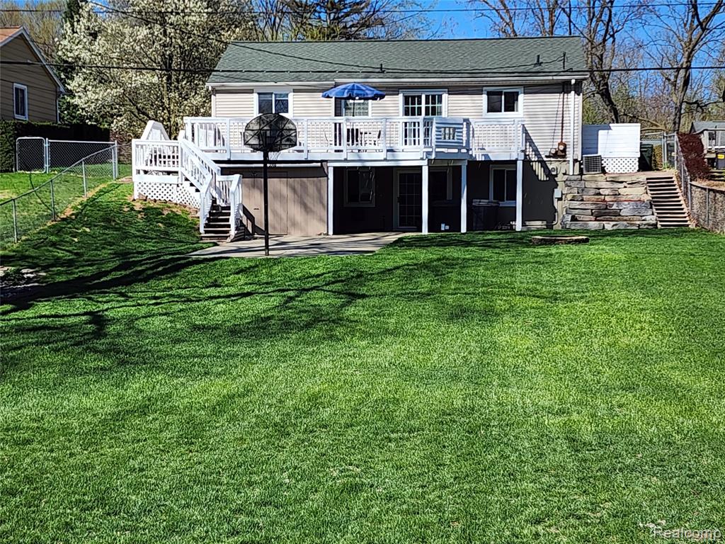 635 Sherry Drive, Lake Orion, MI 48362 — Photo 22
