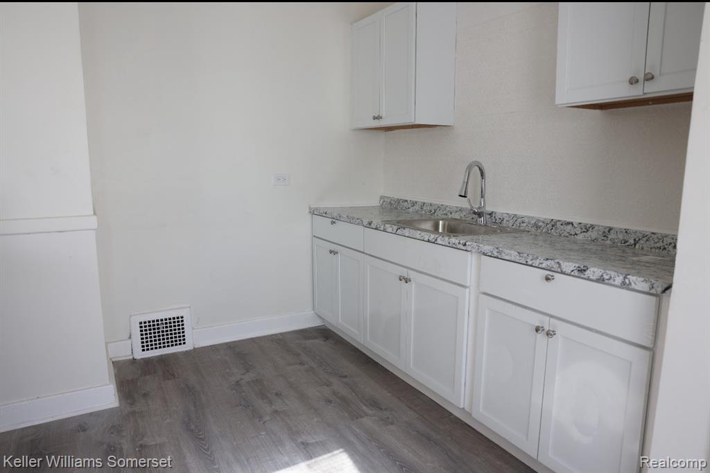 4532 beniteau #2, Detroit, MI 48214 — Photo 3