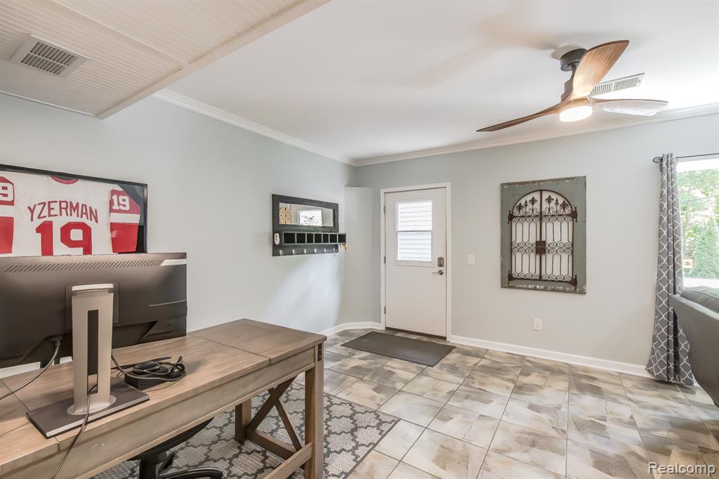 8642 Thendara Boulevard, Clarkston, MI 48348 — Photo 35