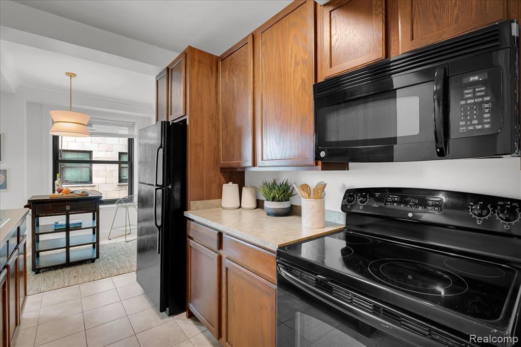 15 E Kirby Street, 504, Detroit, MI 48202 — Photo 12