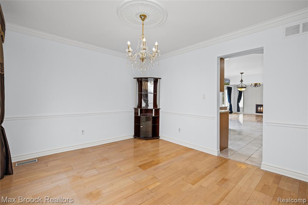 6240 Wynford Drive, West Bloomfield, MI — Photo 12