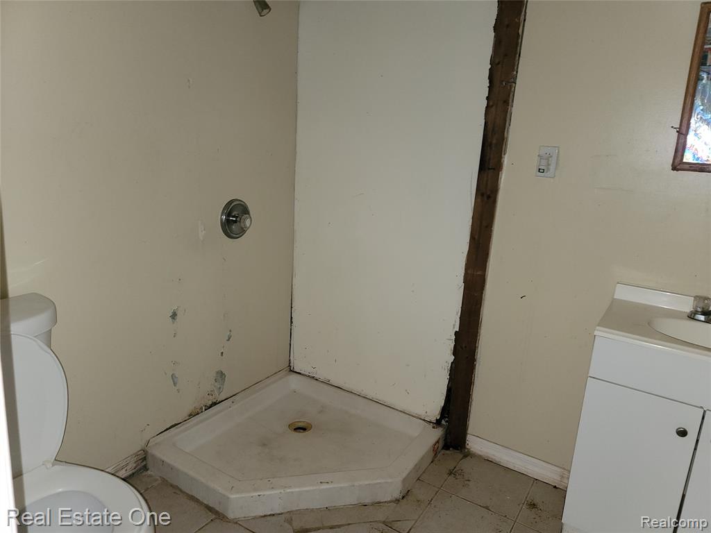 6912 Mansfield Street, Detroit, MI 48228 — Photo 17
