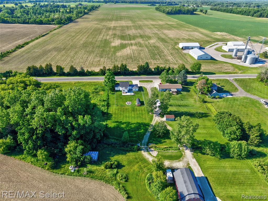 10469 W PIERSON Road, Flushing, MI 48433 — Photo 6