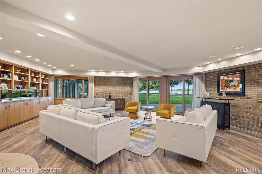 3333 W Shore Drive, Orchard Lake Village, MI 48324 — Photo 54