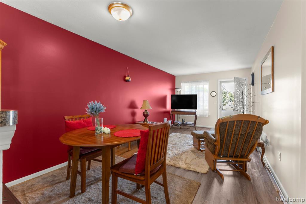 23272 STOFLET Lane, Trenton, MI 48183 — Photo 17
