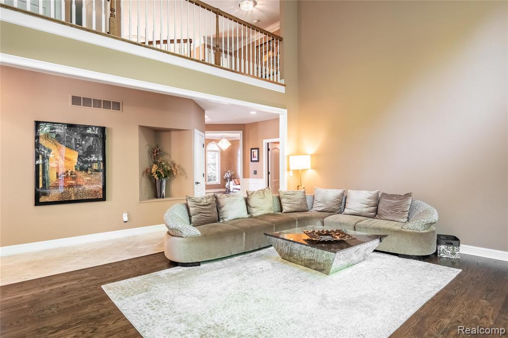 4575 Forest Edge Lane N, West Bloomfield, MI 48323 — Photo 13