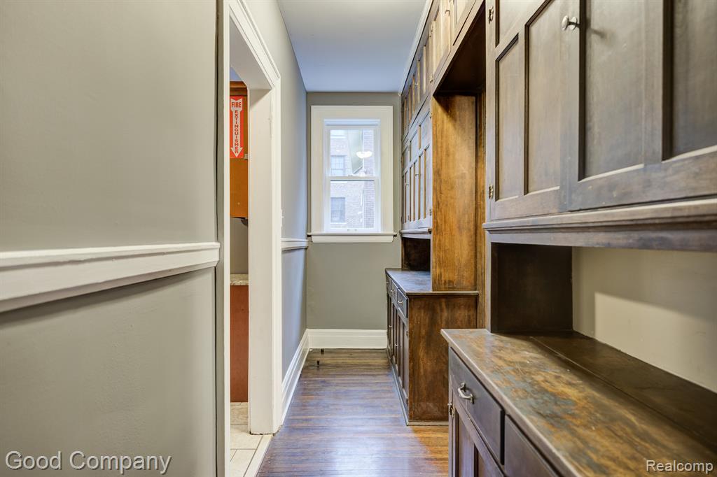 433 E KIRBY Street, Detroit, MI 48202 — Photo 16