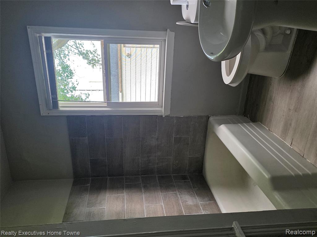 16409 Owen Avenue, Eastpointe, MI 48021