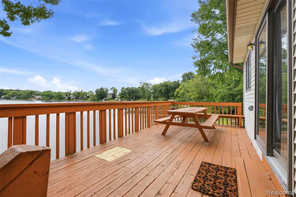 11044 Grand River Avenue, Brighton, MI 48116 — Photo 8