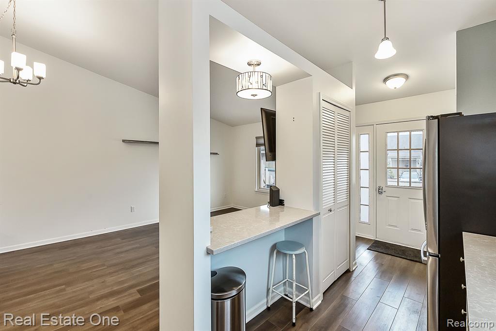 61960 ARLINGTON Circle, 1, South Lyon, MI 48178 — Photo 9