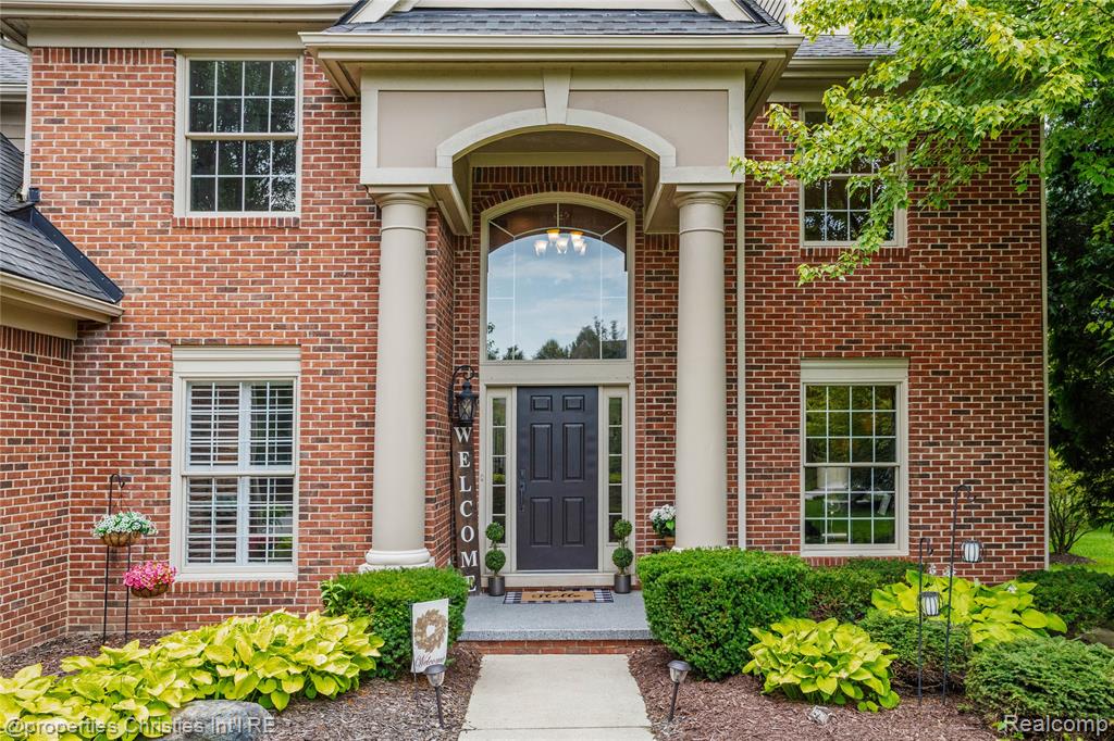 47320 Autumn Park Court, Novi, MI — Photo 4