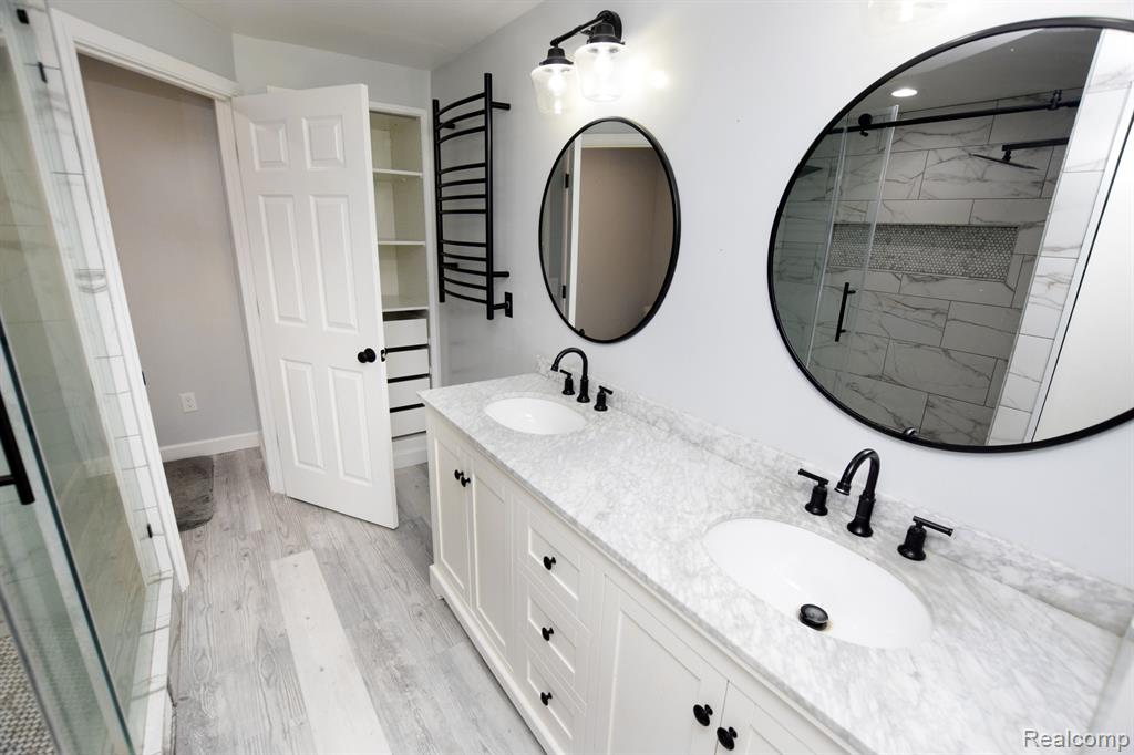 8352 OAK RIDGE Drive, Goodrich Vlg, MI — Photo 18