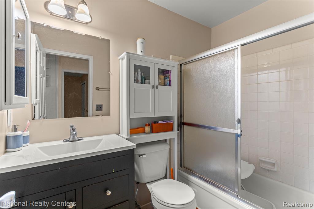38068 SHERWOOD Street, Westland, MI — Photo 19