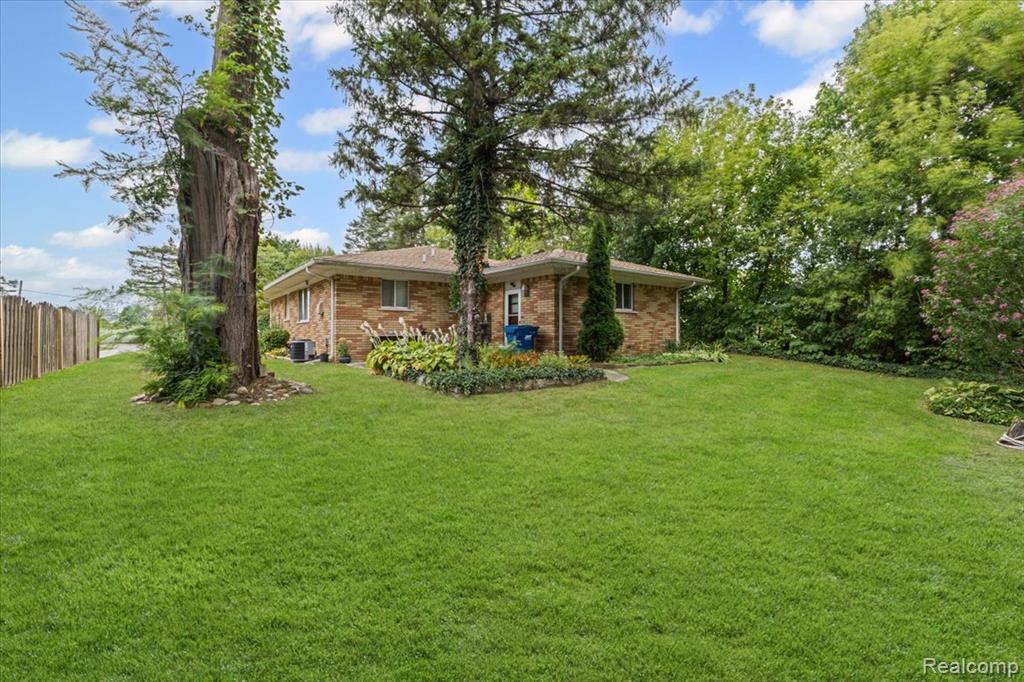 49222 Fairchild Road, Macomb, MI 48042 — Photo 25