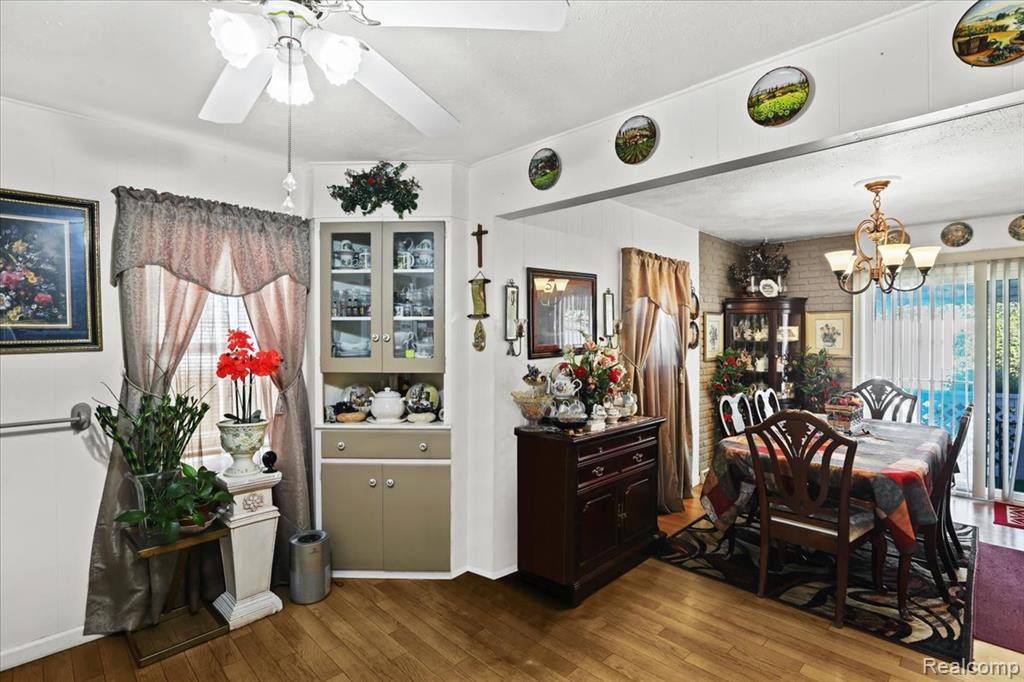 937 E Brickley Avenue, Hazel Park, MI 48030 — Photo 9