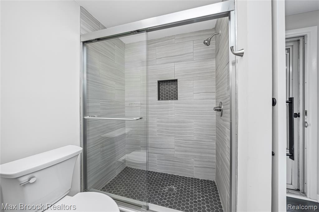 2601 Lamplighter Lane, Bloomfield Hills, MI 48304 — Photo 42
