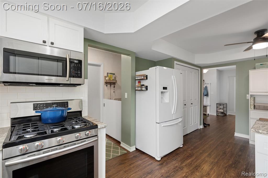 7226 Camelia Court, Canton, MI 48187 — Photo 17