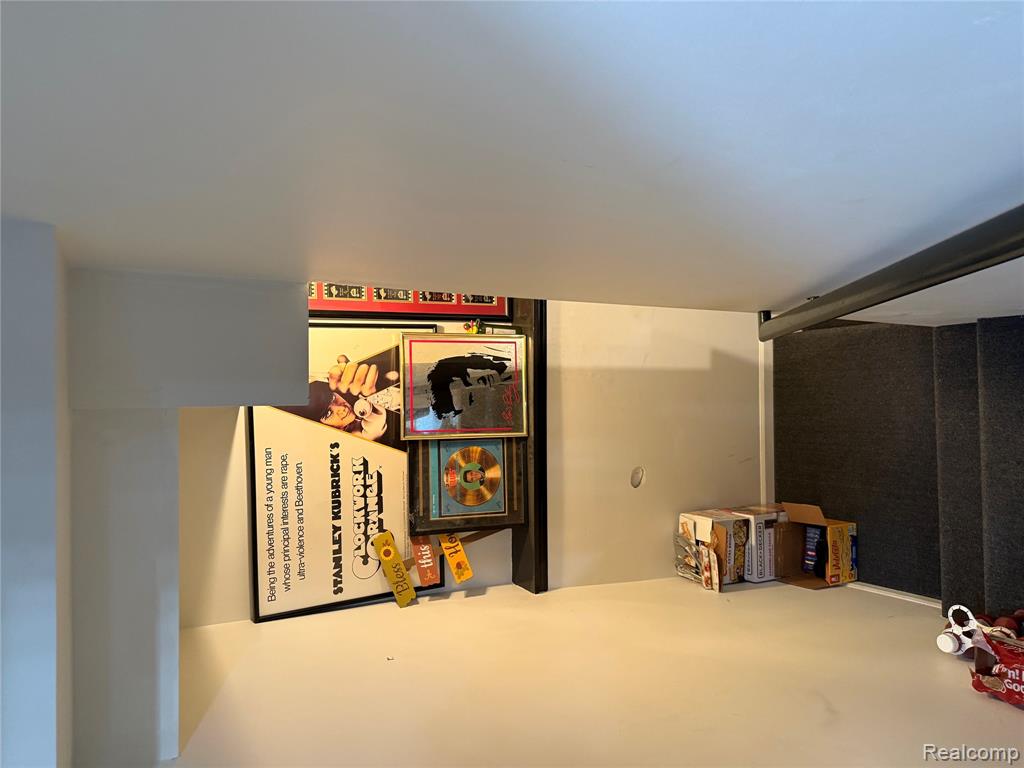 8318 Mill Pointe Court, Goodrich Vlg, MI — Photo 39