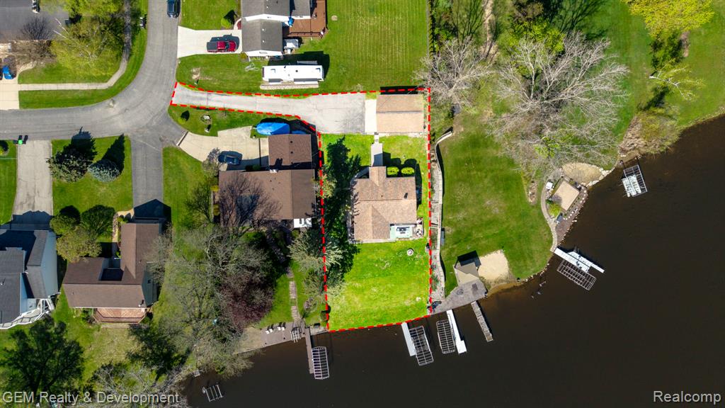 8081 Granada Avenue, Brighton, MI 48114 — Photo 5