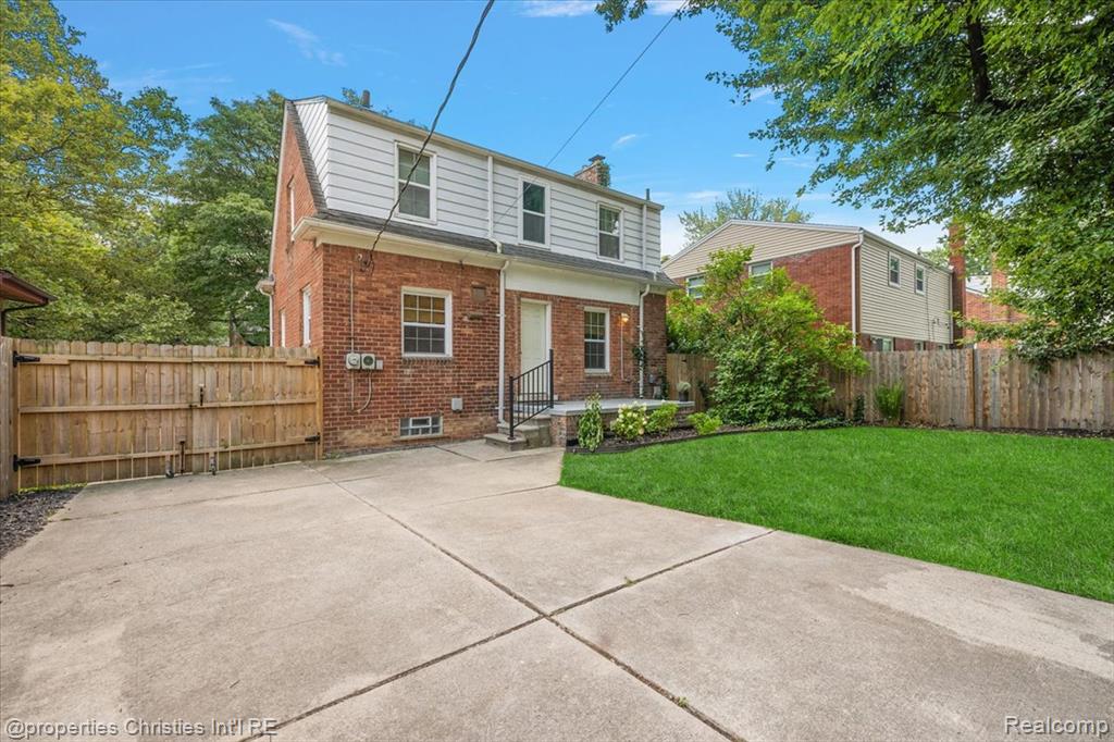 13356 Balfour Avenue, Huntington Woods, MI — Photo 35