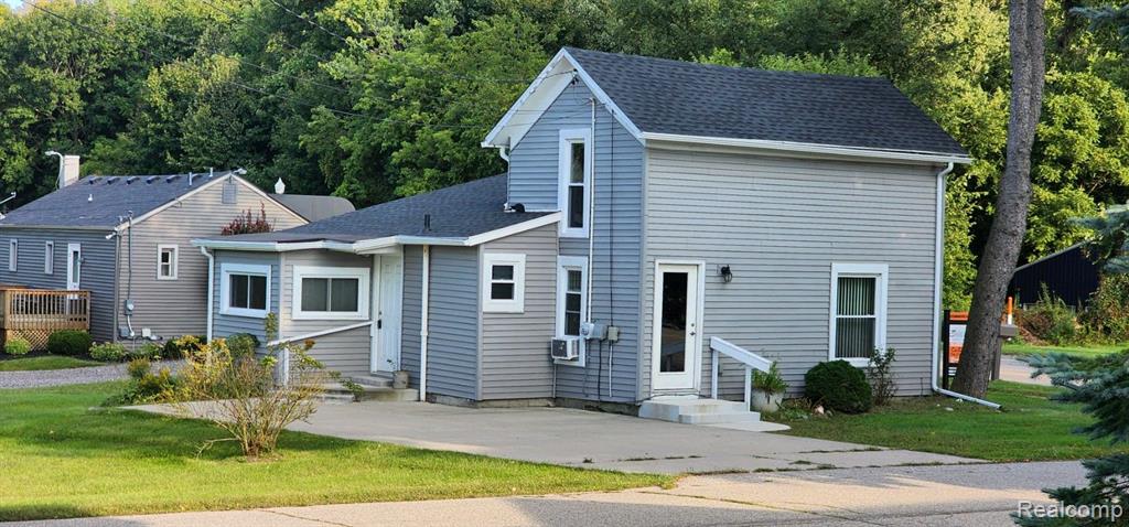 609 E MAIN Street, Pinckney, MI 48169 — Photo 3