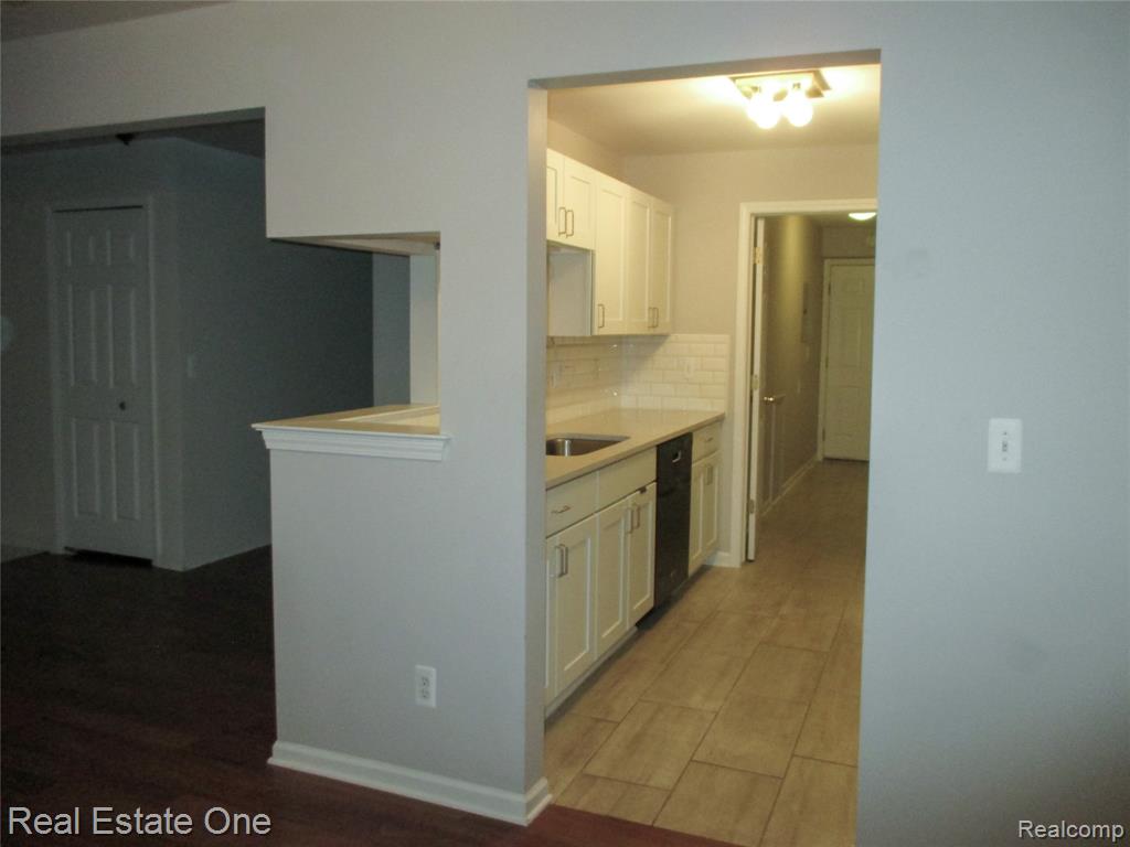 44982 Marigold Drive, Sterling Heights, MI 48314 — Photo 15