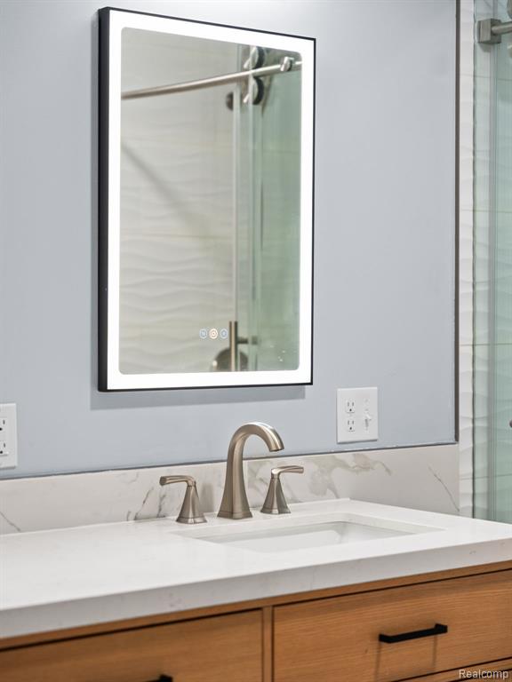6677 Circle Drive, Harrison, MI 48625 — Photo 38