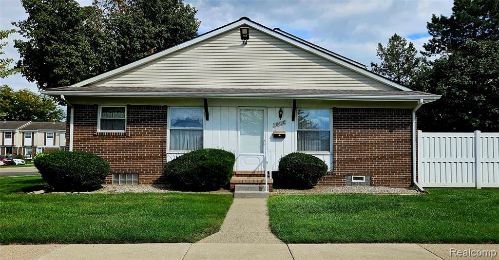 Property photo for 12672 Elaine Drive, Southgate, MI 48195