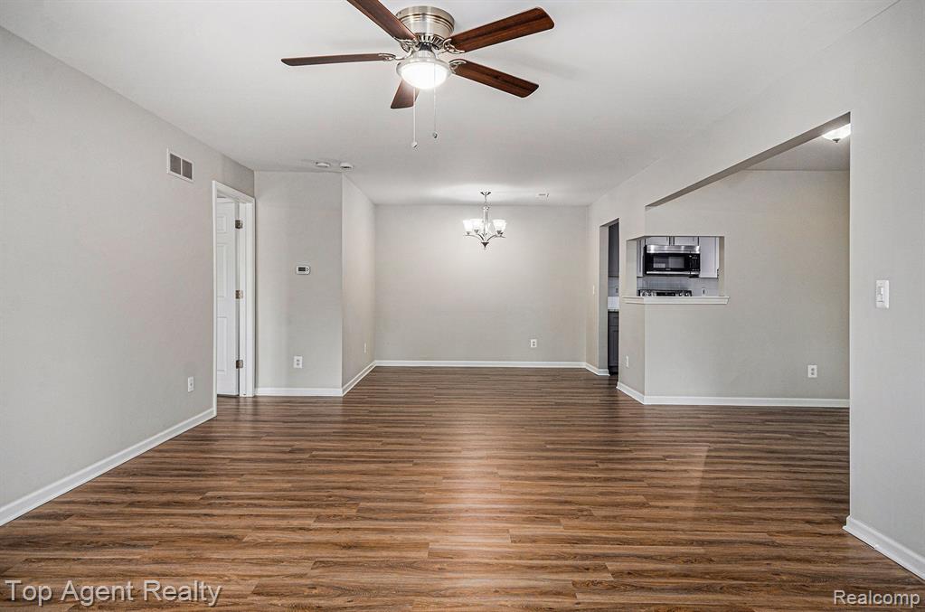 4184 Berkshire Drive, Sterling Heights, MI 48314 — Photo 6