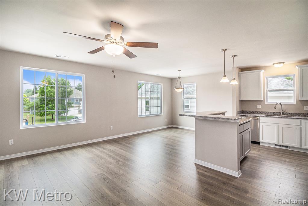215 Whispering Pines Drive, 12, Fenton, MI 48430 — Photo 3