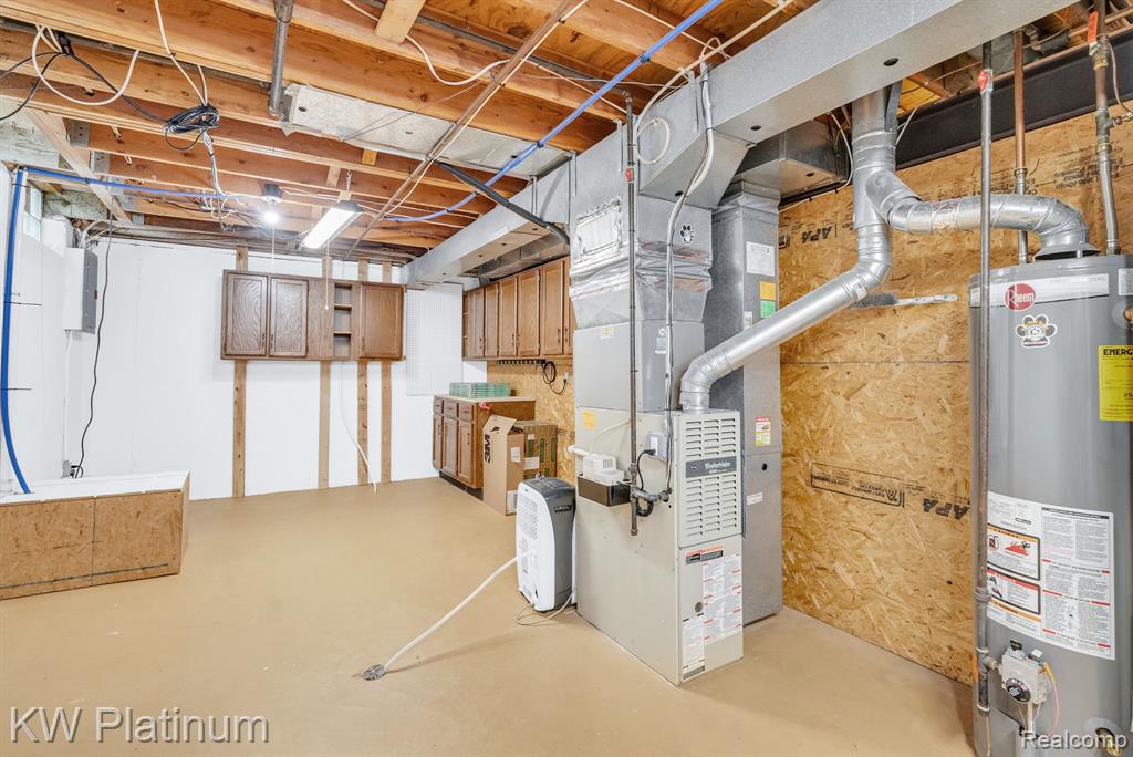 38215 Maple Forest Boulevard E, Harrison Township, MI — Photo 31