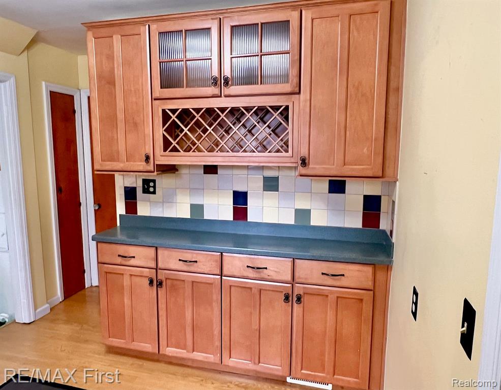 426 W WOODLAND Street, Ferndale, MI 48220 — Photo 14