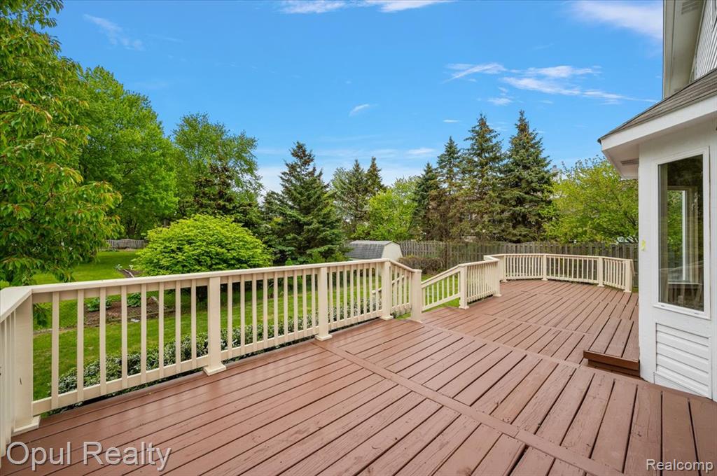 6728 Eckerman Drive, Troy, MI 48085 — Photo 8