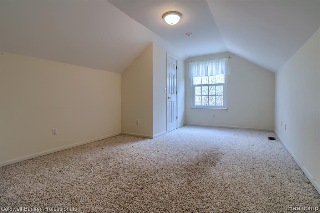 43697 YORKVILLE, Canton, MI 48188 — Photo 12