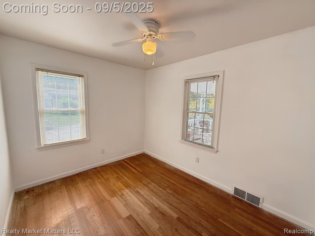 418 Chalmers Street, Flint, MI 48503 — Photo 7