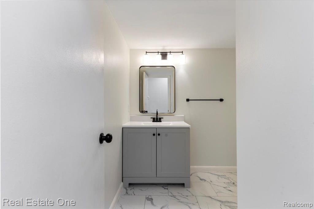 20098 BRYN MAWR, Northville, MI 48167 — Photo 18