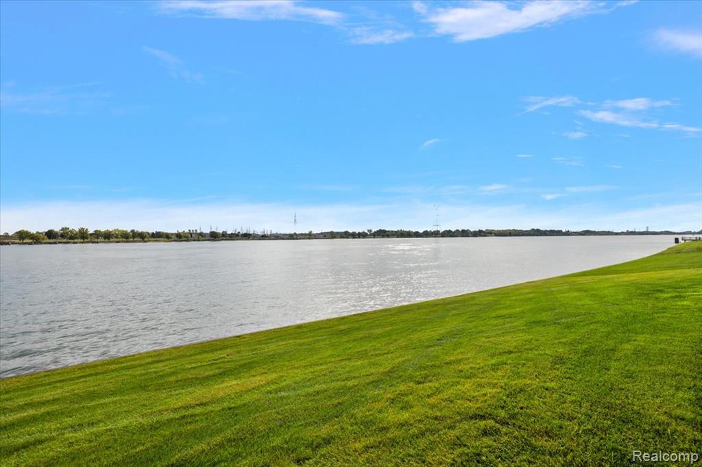 3705 Riverview Terrace N, East China, MI — Photo 9