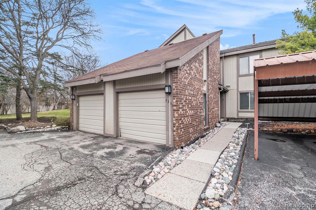 7353 Brynmawr Drive, #37, West Bloomfield, MI — Photo 4