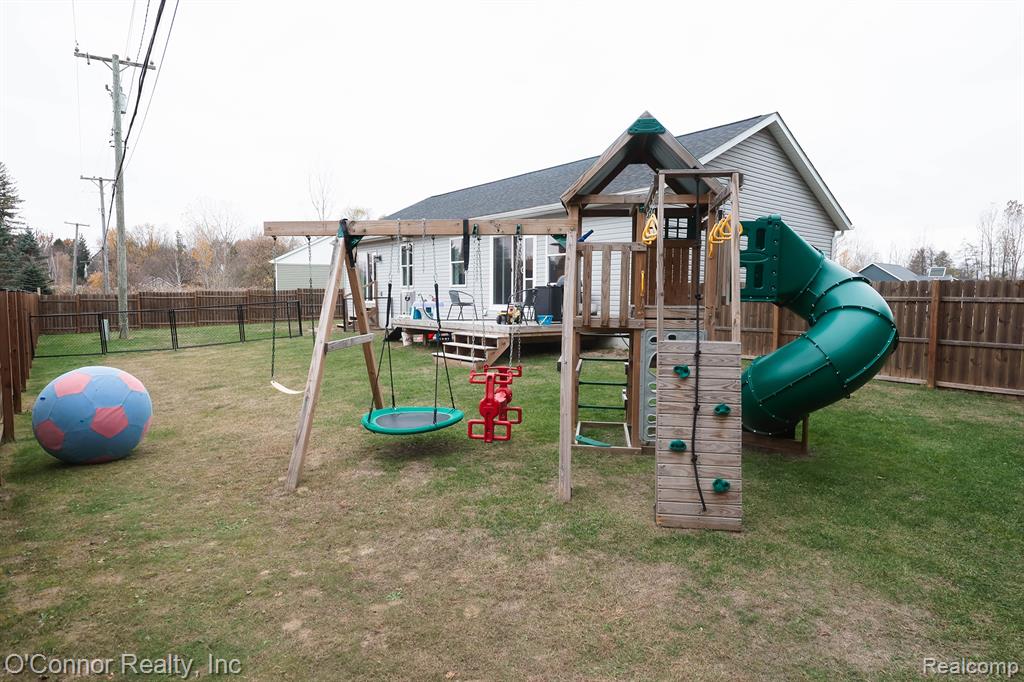 2007 Edward Lane E, MI — Photo 23