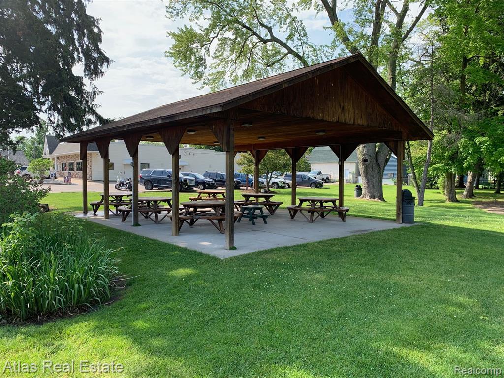 437 MILL Street, Ortonville, MI — Photo 5