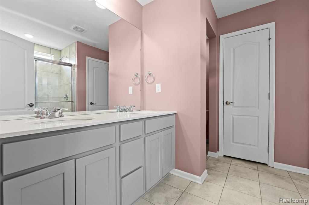 9076 Willow Way Way, Dexter, MI 48130 — Photo 12