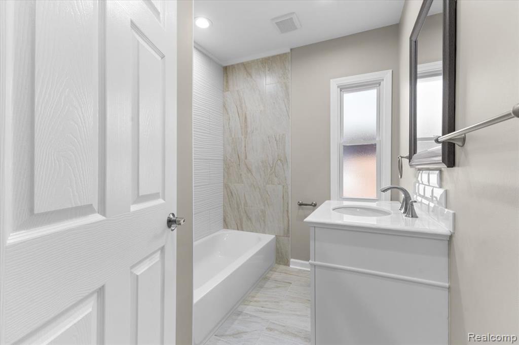 18065 Northlawn Street, Detroit, MI 48221 — Photo 21