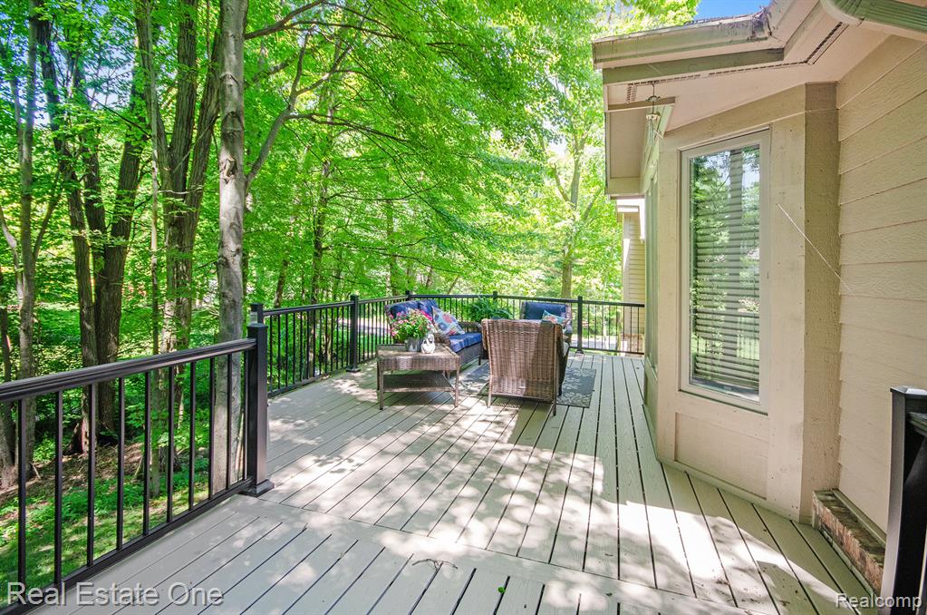 9832 Kingston Ridge, Clarkston, MI 48348 — Photo 54