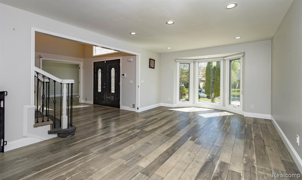 43211 Coralbean Ct Court, Sterling Heights, MI 48314 — Photo 16
